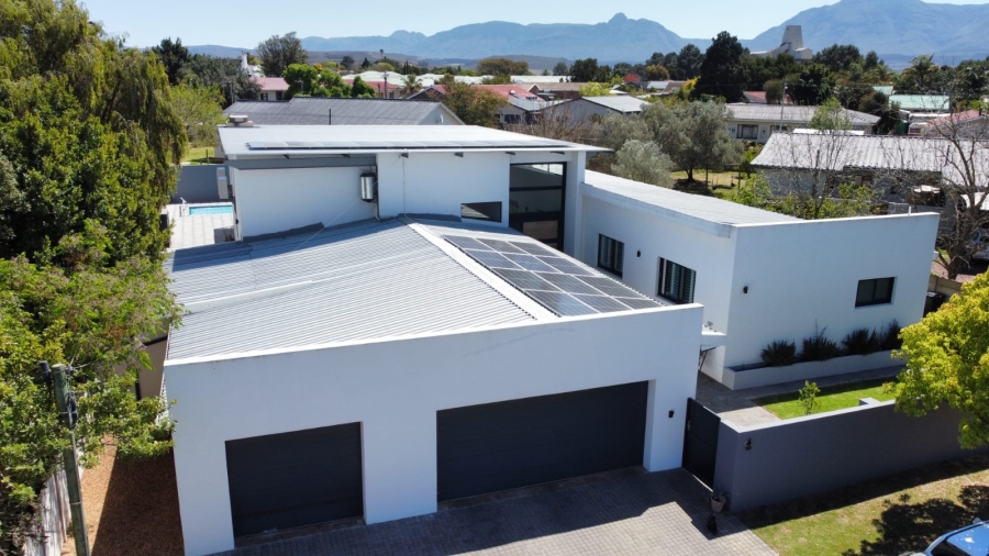 5 Bedroom Property for Sale in Riversdale Western Cape